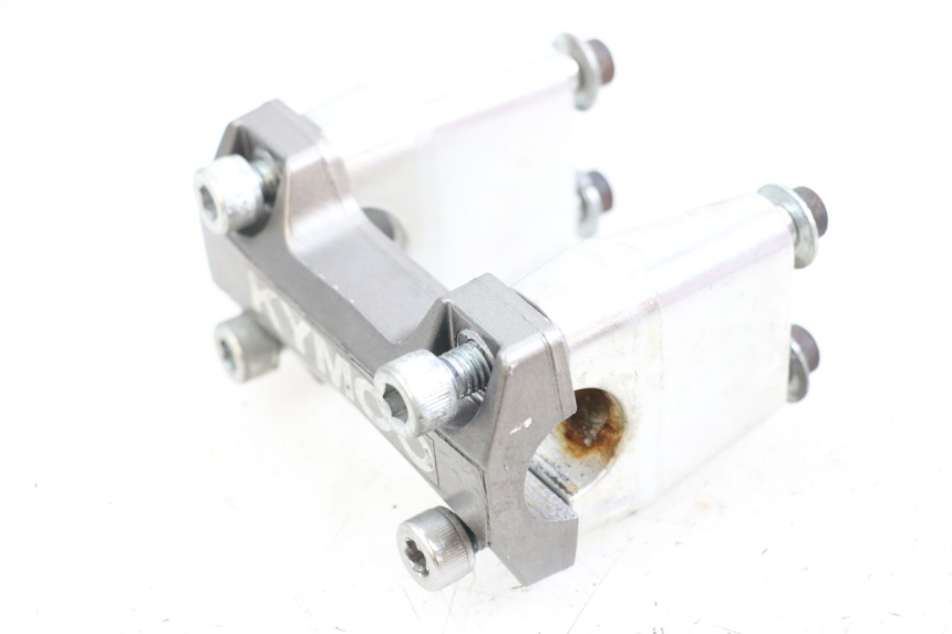 photo de STUURKLEM KYMCO AGILITY RS 4T 50 (2009 - 2013) - Andere kijkhoek