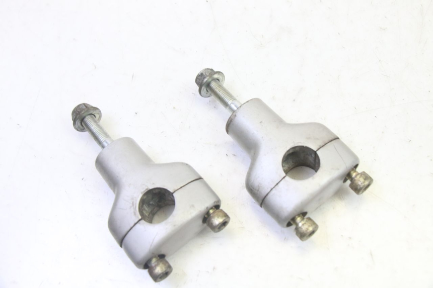 photo de STUURKLEM HYOSUNG GV AQUILA 125 (2000 - 2009) - Detail van het onderdeel