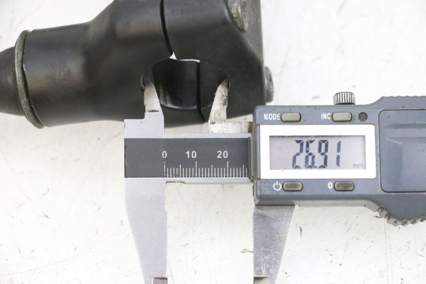 photo de STUURKLEM MAG POWER BOMBERS 4T 50 (2016 - 2026) - Zoom op gebruiksstaat