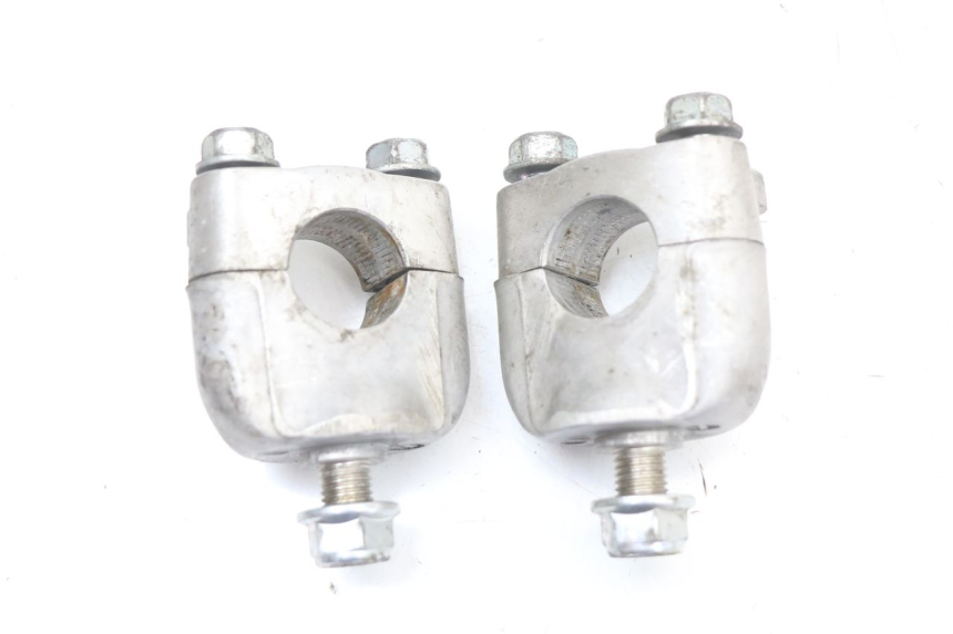 photo de STUURKLEM HONDA FJS SILVER WING SILVERWING 400 (2005 - 2008) - Detail van het onderdeel