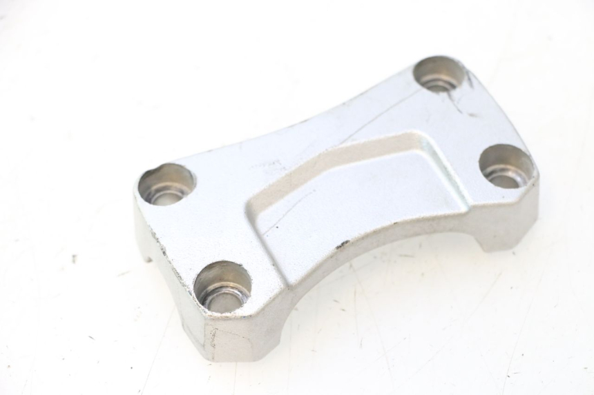 photo de STUURKLEM SUZUKI GSR 600 (2005 - 2012) - Andere kijkhoek