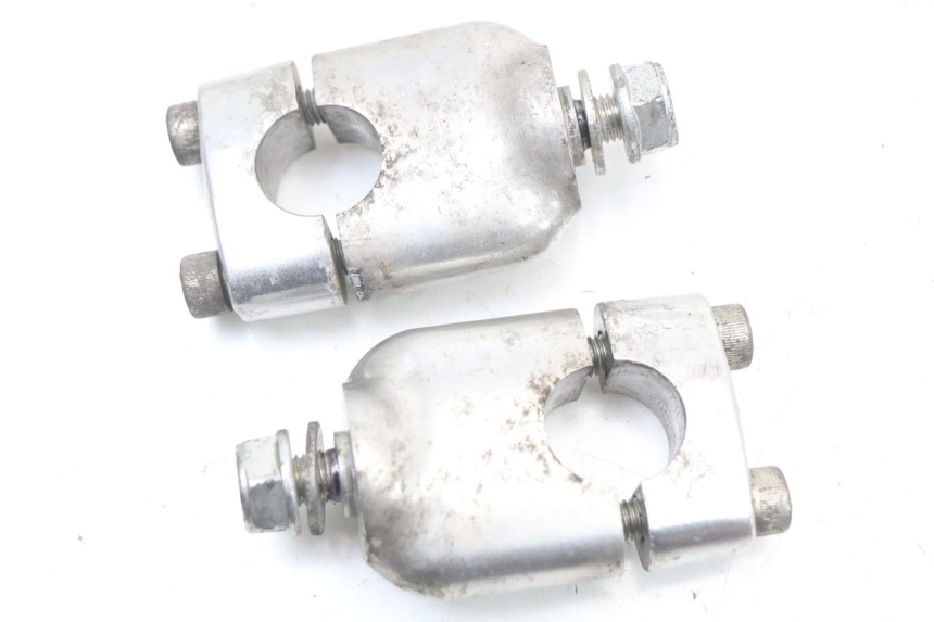 photo de STUURKLEM HONDA PCX (JF28) 125 (2009 - 2011) - Detail van het onderdeel