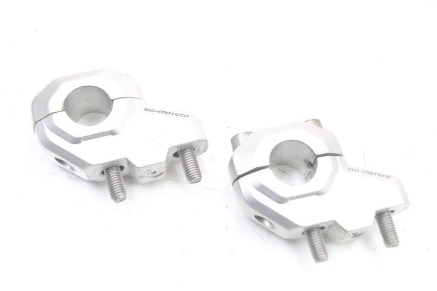 photo de STUURKLEM SUZUKI GSF S BANDIT 600 (2000 - 2004) - Andere kijkhoek