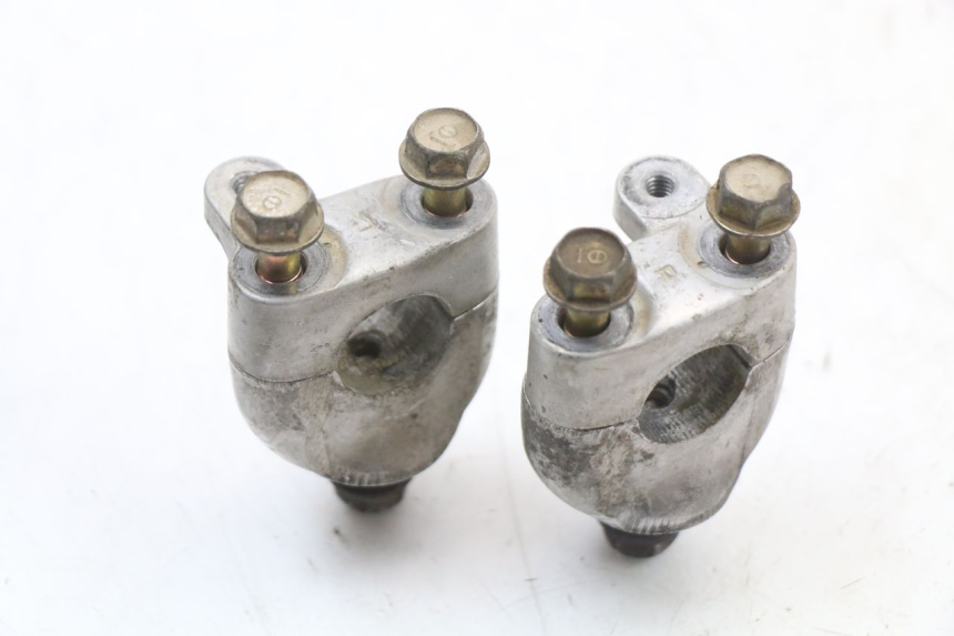 photo de STUURKLEM HONDA TRX 300 (1988 - 2000) - Detail van het onderdeel