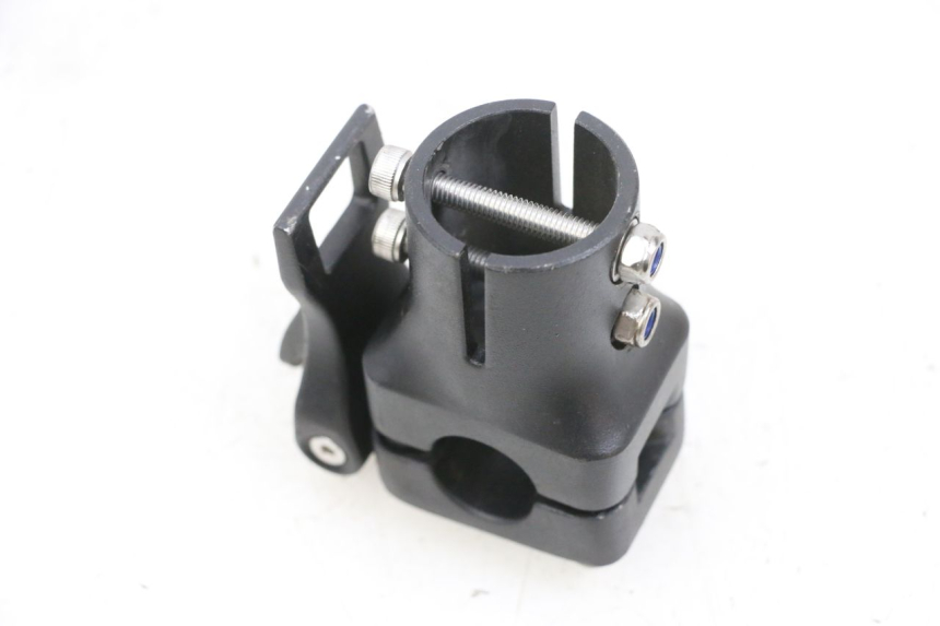 photo de STUURKLEM DUALTRON VICTOR LIMITED 1 - Zoom op gebruiksstaat