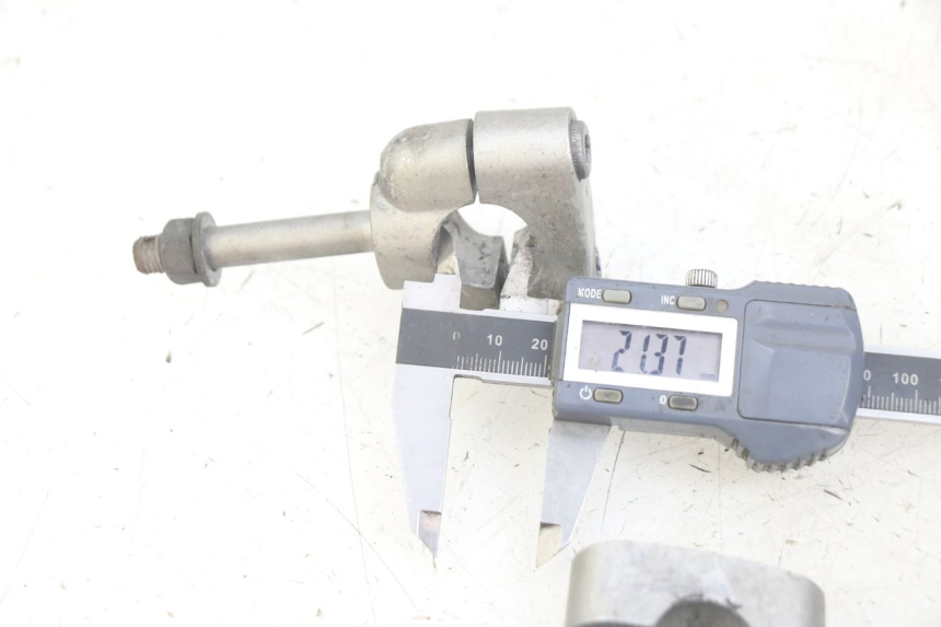 photo de STUURKLEM YAMAHA XJN DIVERSION 600 (2000 - 2003) - Detail van het onderdeel