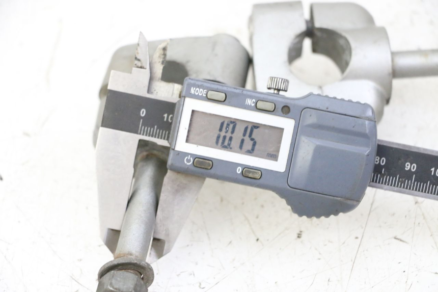 photo de STUURKLEM YAMAHA XJN DIVERSION 600 (2000 - 2003) - Zoom op gebruiksstaat