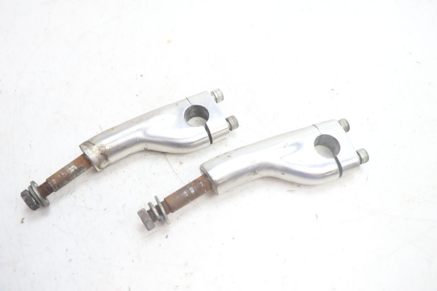 photo de STUURKLEM YAMAHA XV VIRAGO 535 (1988 - 2004) - Detail van het onderdeel