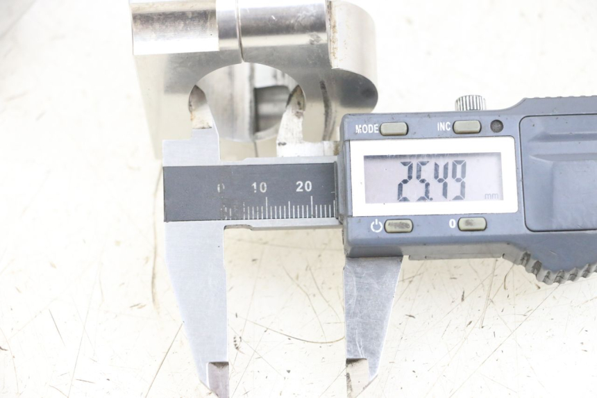 photo de STUURKLEM YAMAHA YZ 85 (2002 - 2018) - Zoom op gebruiksstaat