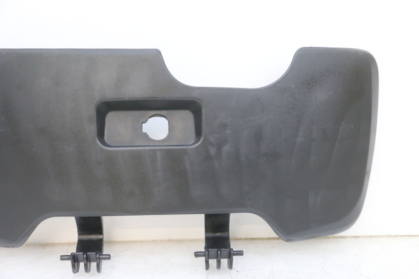 photo de HOES VOOR HANDSCHOENENVAK SYM GTS EVO 125 (2009 - 2013) - Bevestigingspunten