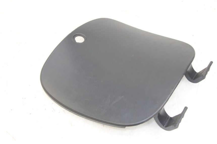 photo de HOES VOOR HANDSCHOENENVAK PEUGEOT TWEET 4T 50 (2018 - 2022) - Zoom op gebruiksstaat