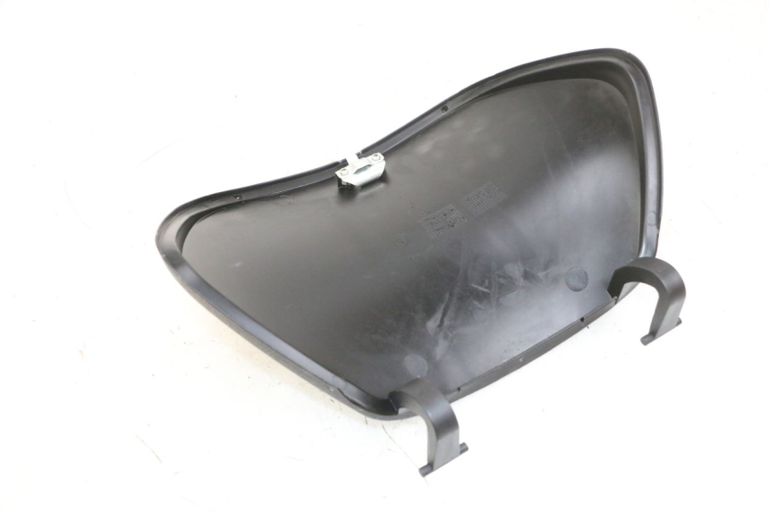 photo de HOES VOOR HANDSCHOENENVAK PIAGGIO ZIP 4T 50 (2018 - 2020) - Zoom op gebruiksstaat