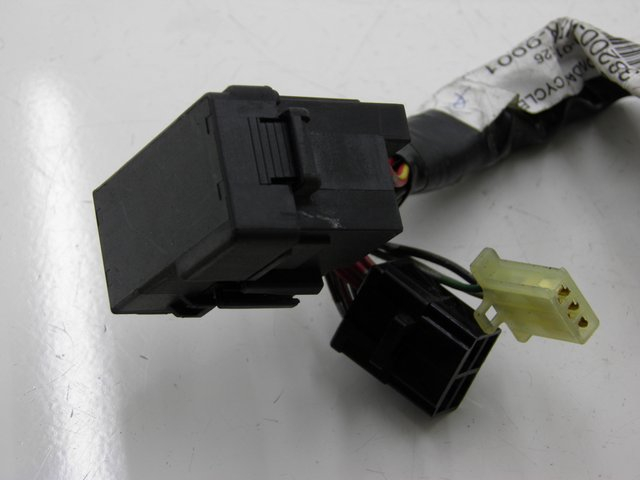 photo de ZEKERINGHOUDER HONDA SH 125 (2001 - 2003) - Detail van het onderdeel