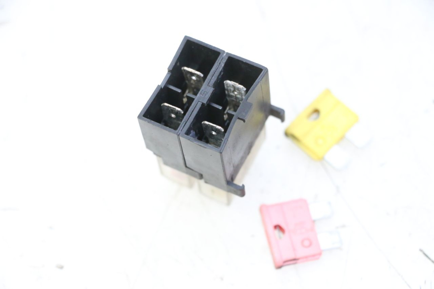 photo de ZEKERINGHOUDER YAMAHA YP MAJESTY 125 (2007 - 2010) - Detail van het onderdeel