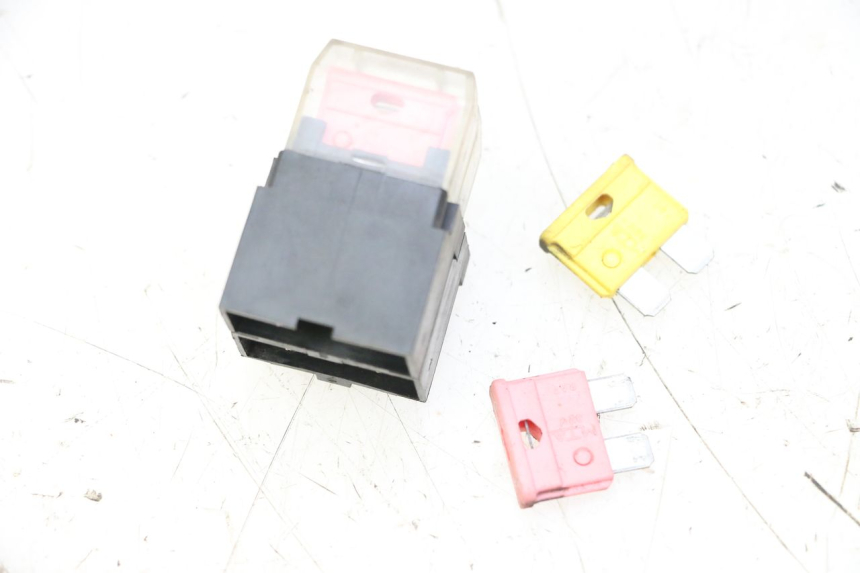 photo de ZEKERINGHOUDER YAMAHA YP MAJESTY 125 (2007 - 2010) - Zoom op gebruiksstaat