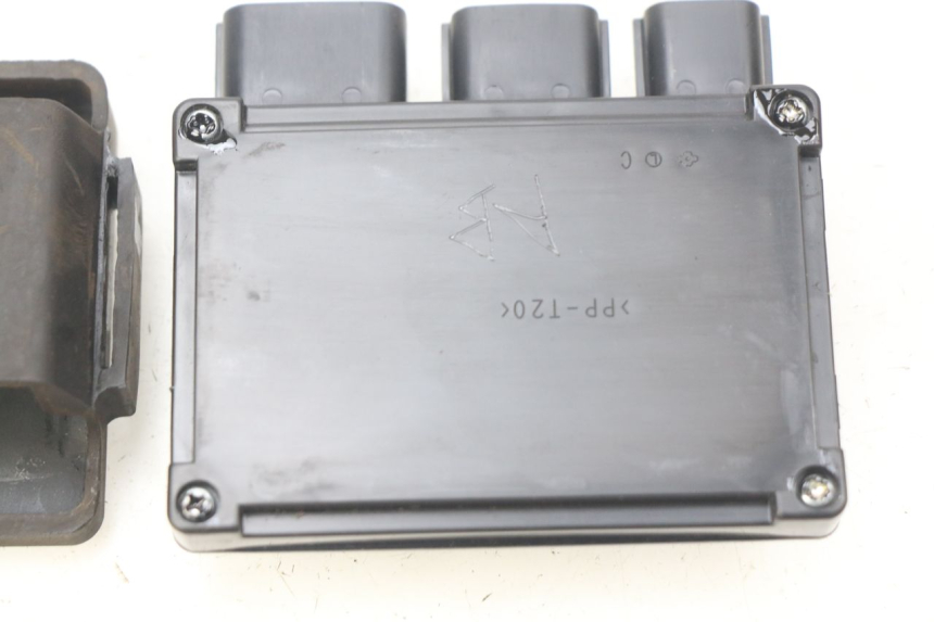 photo de ZEKERINGHOUDER KAWASAKI Z 650 (2016 - 2019) - Technische close-up