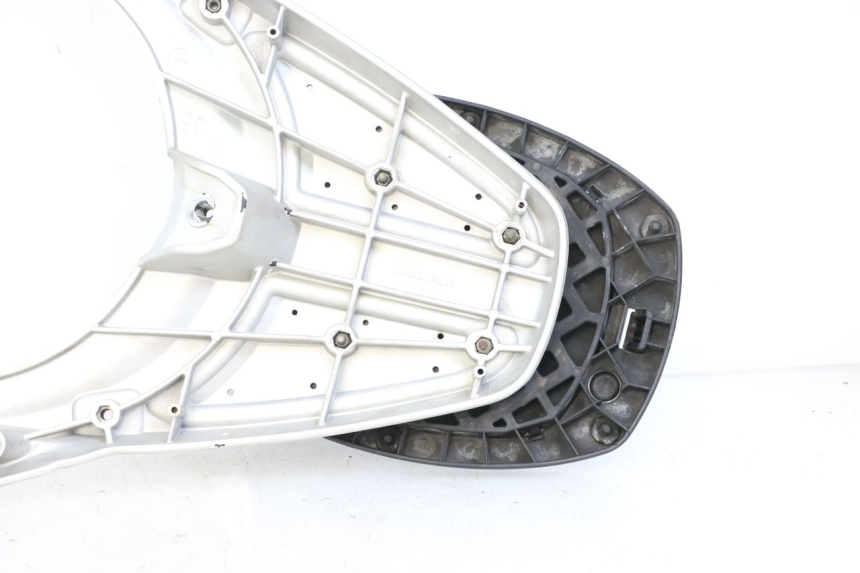 photo de DRAGER RENAULT KOURANOS 125 (2001 - 2004) - Bevestigingspunten