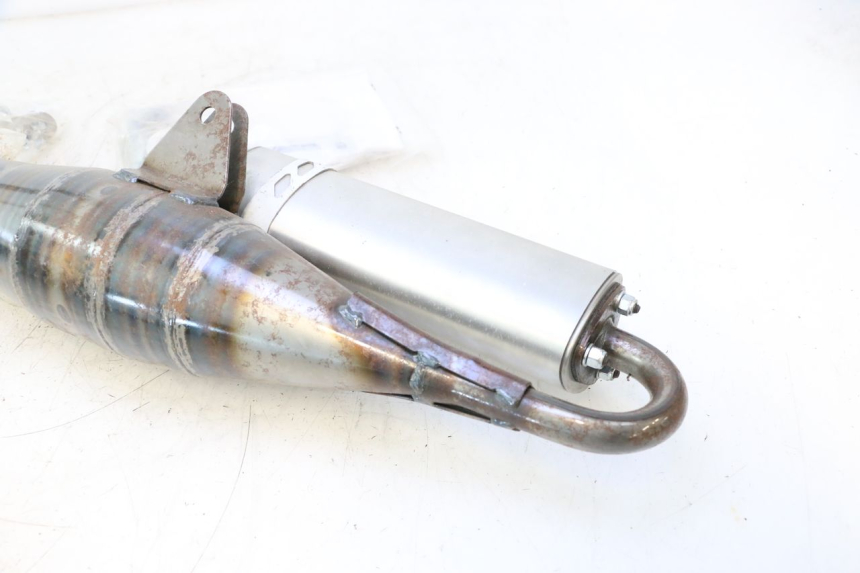 photo de UITLAATDEMPER MBK BOOSTER SPIRIT 50 (1999 - 2003) - Kenmerkende details