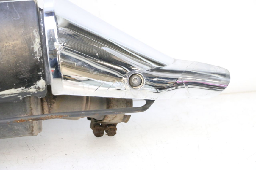 photo de UITLAATPIJP HONDA FJS SILVER WING SILVERWING 400 (2005 - 2008) - Focus op structuur