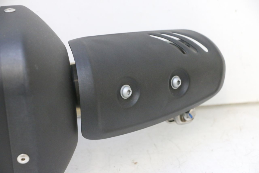 photo de UITLAATDEMPER YAMAHA FZ8 800 (2010 - 2016) - Andere kijkhoek