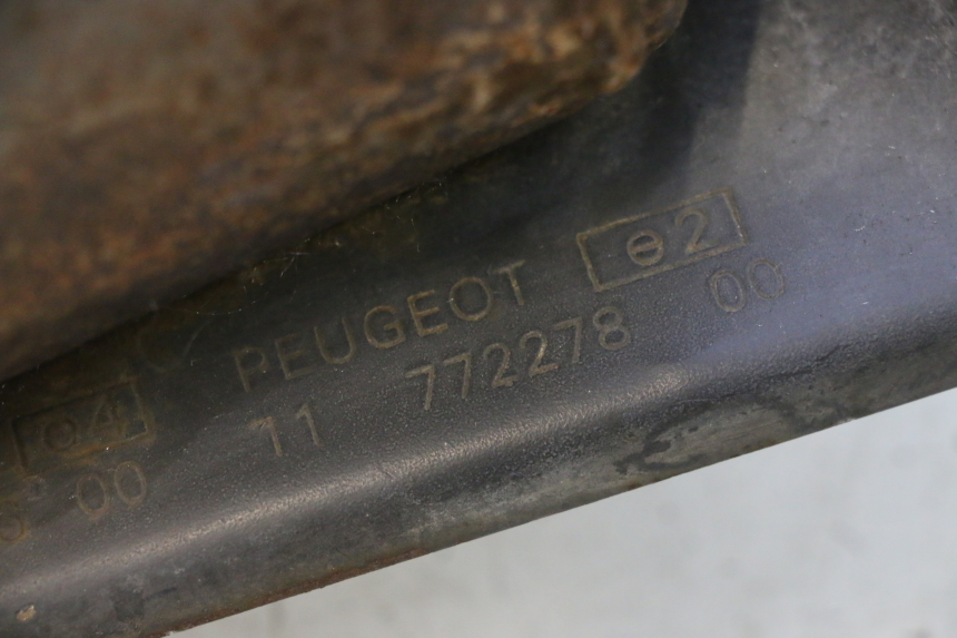 photo de UITLAATDEMPER PEUGEOT KISBEE 2T 50 (2010 - 2017) - Detail van het onderdeel
