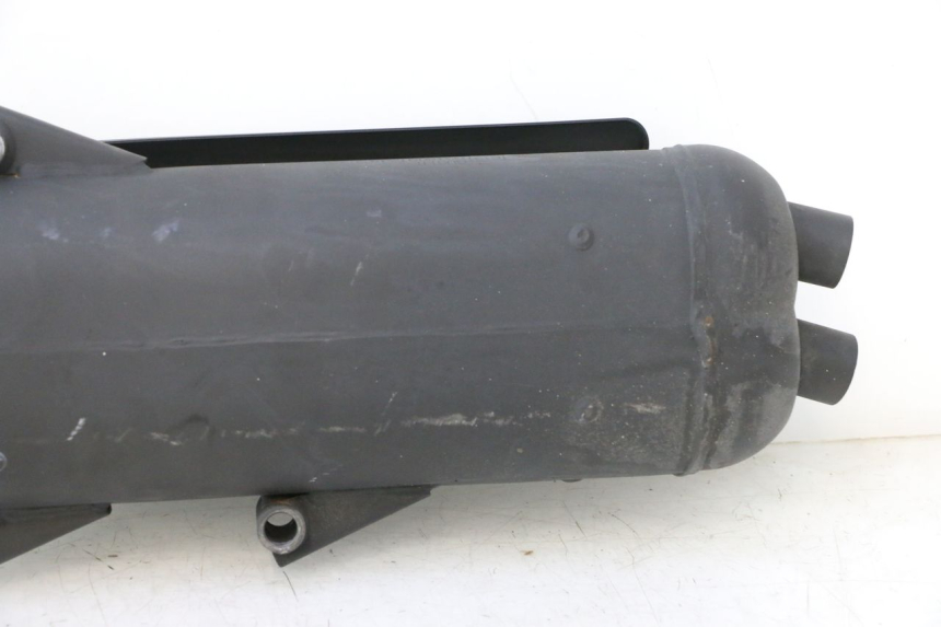 photo de UITLAATPIJP JM MOTORS R-MAX TECH 50 (2024 - 2026) - Bevestigingspunten