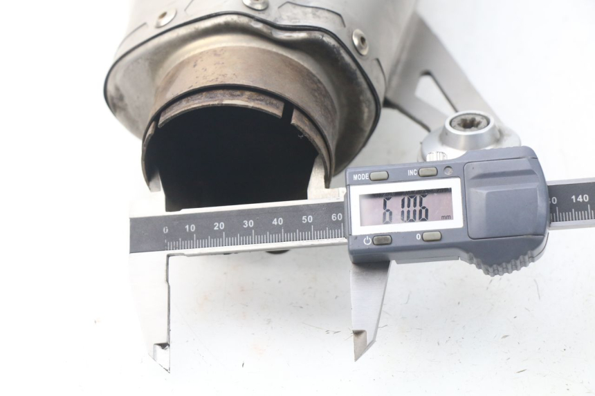 photo de UITLAATDEMPER BMW S RR ABS S1000RR 1000 (2009 - 2011) - Detail van het onderdeel