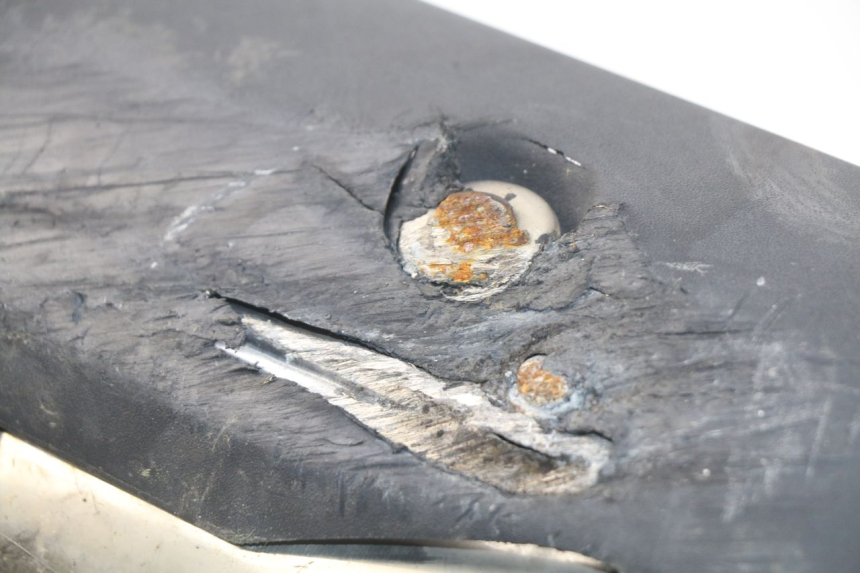 photo de UITLAATDEMPER PEUGEOT SATELIS 500 (2007 - 2013) - Zoom op gebruiksstaat