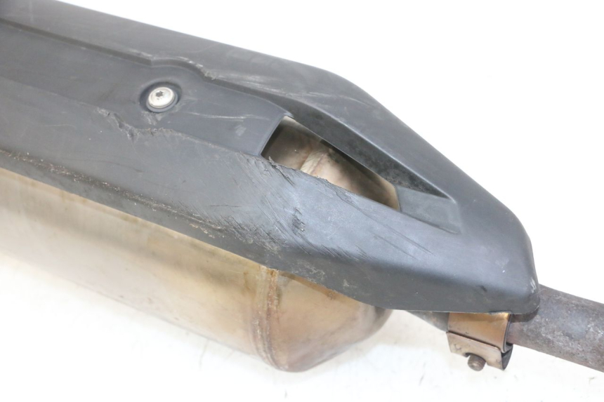 photo de UITLAATDEMPER PEUGEOT SATELIS 125 (2013 - 2018) - Zoom op gebruiksstaat