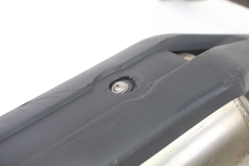 photo de UITLAATDEMPER PEUGEOT SATELIS 125 (2013 - 2018) - Kenmerkende details