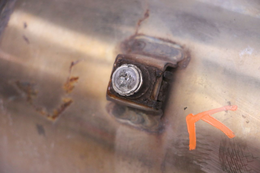 photo de UITLAATDEMPER PEUGEOT SATELIS 125 (2013 - 2018) - Alternatieve hoek