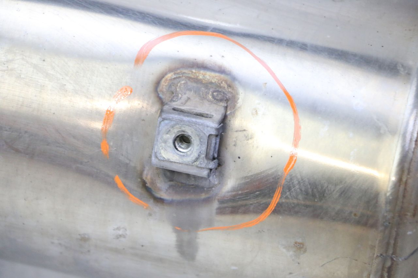 photo de UITLAATDEMPER PEUGEOT SATELIS 125 (2010 - 2012) - Alternatieve hoek