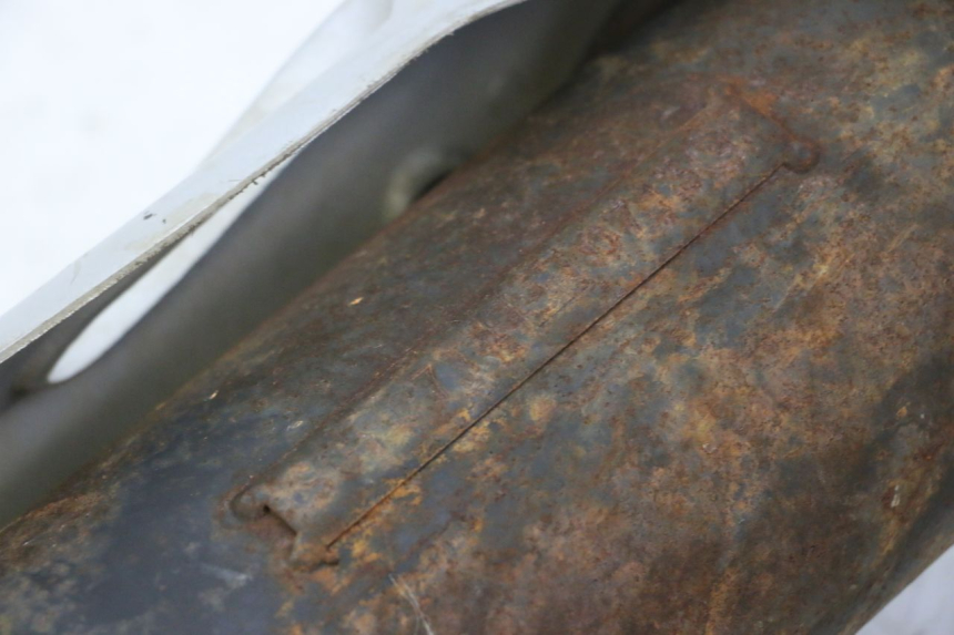 photo de UITLAATDEMPER PEUGEOT SPEEDFIGHT 3 AIR 50 (2009 - 2015) - Zoom op gebruiksstaat