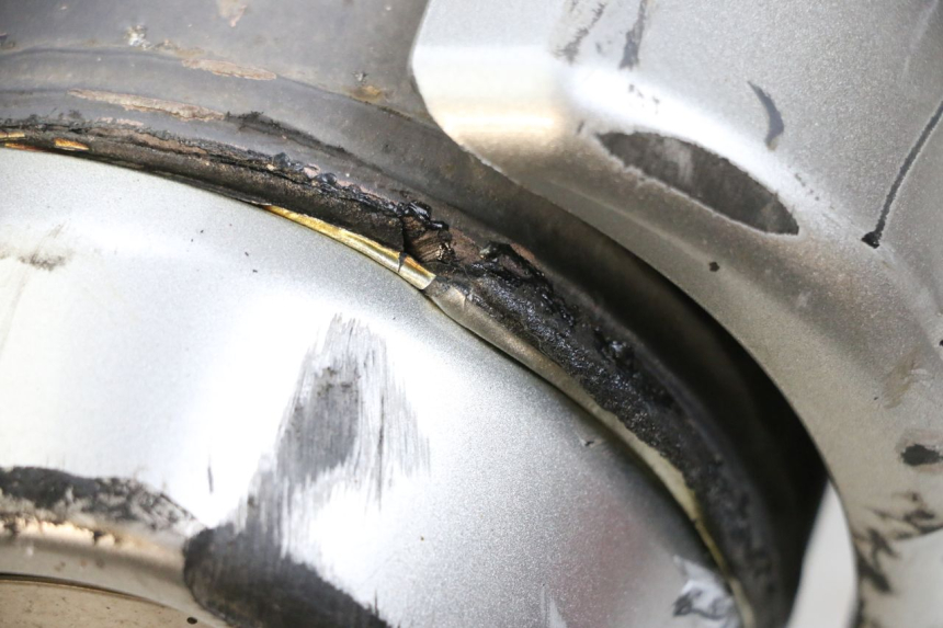 photo de UITLAATDEMPER YAMAHA X-MAX XMAX 125 (2010 - 2013) - Gecontroleerd onderdeel