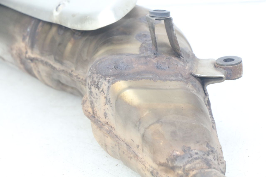 photo de UITLAATDEMPER SUZUKI XF FREEWIND 650 (1997 - 2003) - Kenmerkende details