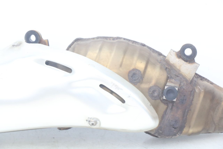 photo de UITLAATDEMPER SUZUKI XF FREEWIND 650 (1997 - 2003) - Focus op structuur