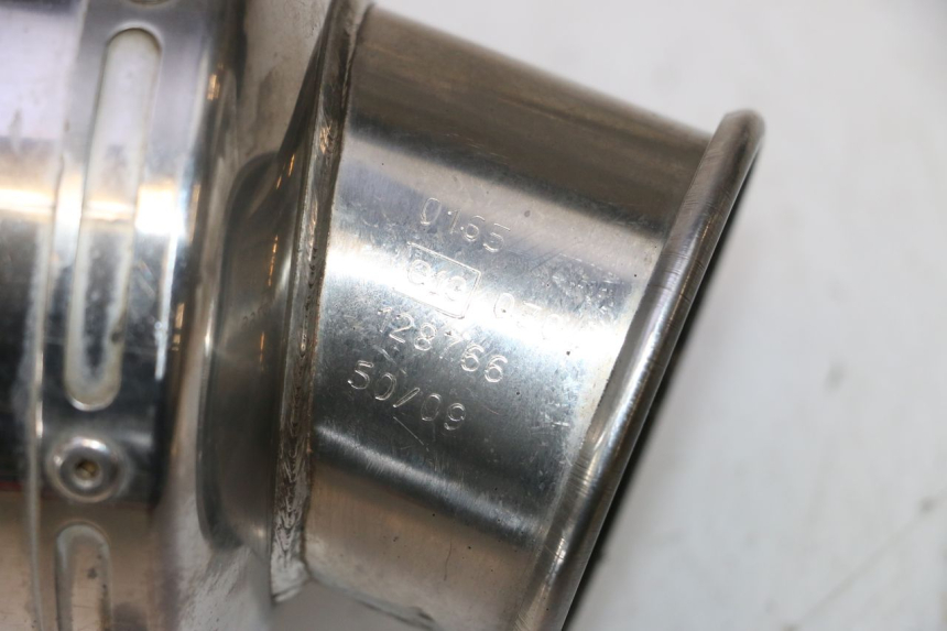 photo de UITLAATPIJP HONDA XLV VARADERO 125 (2007 - 2012) - Markeringen en referenties