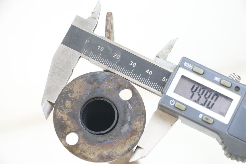 photo de UITLAATDEMPER PEUGEOT XP6 50 (1997 - 2003) - Kenmerkende details