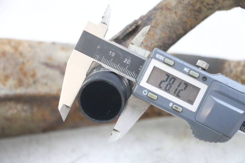 photo de UITLAATDEMPER PEUGEOT XP6 50 (1997 - 2003) - Technische close-up