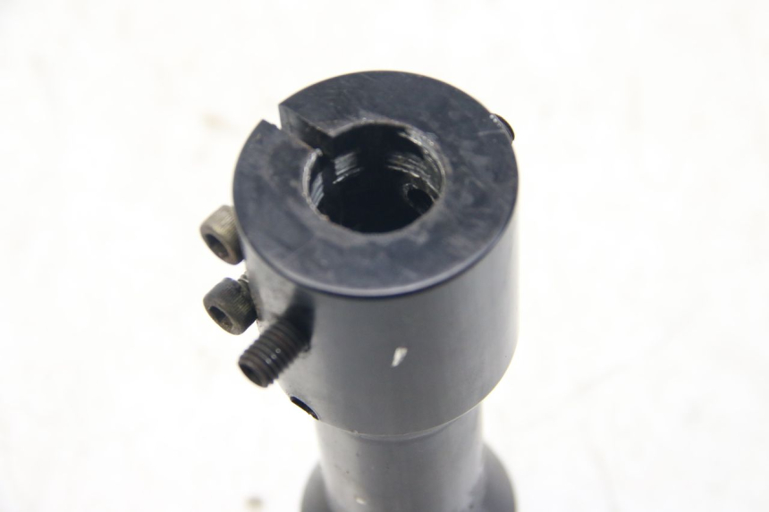 photo de STUURSTAM PGO BIG MAX 50 (2001 - 2009) - Detail van het onderdeel