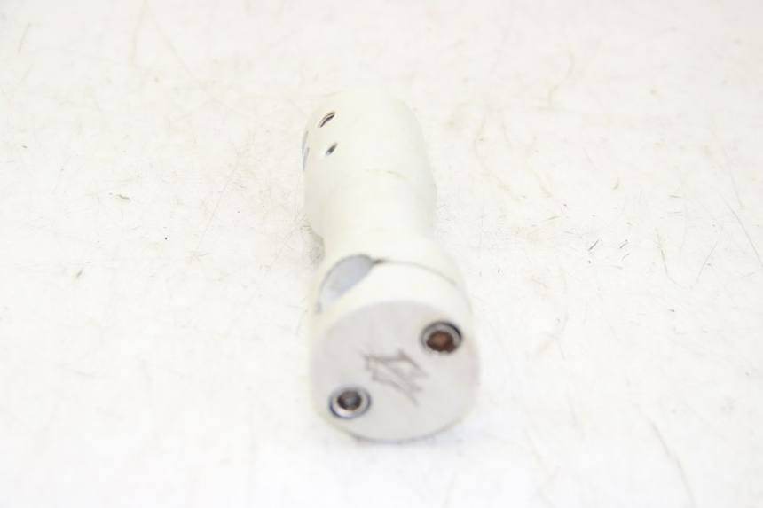 photo de STUURSTAM MBK BOOSTER SPIRIT 50 (1999 - 2003) - Andere kijkhoek