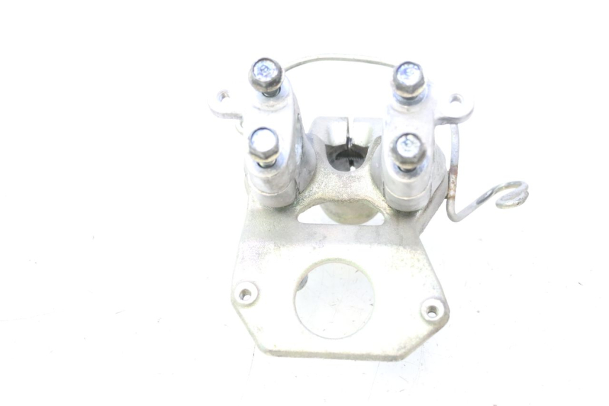 photo de STUURSTAM HONDA FJS SILVER WING SILVERWING 400 (2005 - 2008) - Bevestigingspunten