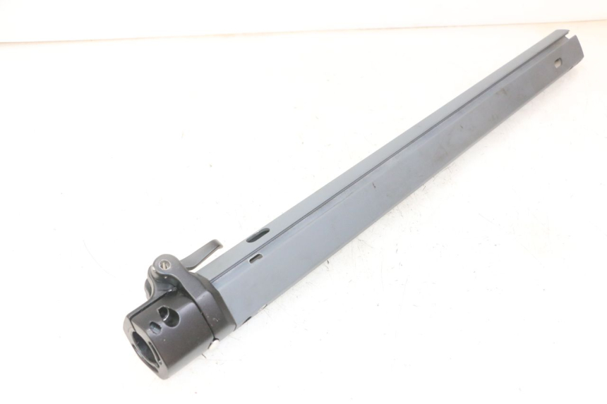 photo de STUURSTAM PUNK ELECTRIC RIDER 1 - Detail van het onderdeel