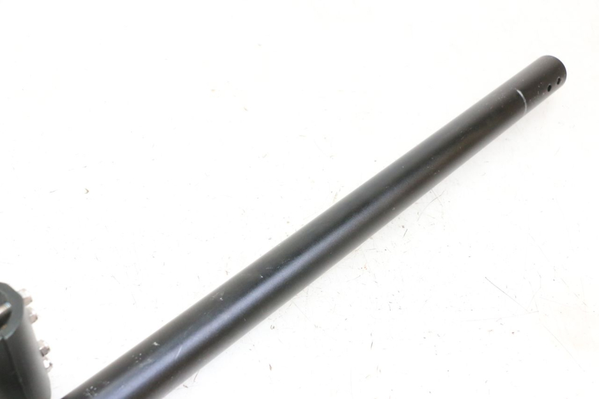 photo de STUURSTAM HERO S10 1 - Detail van het onderdeel