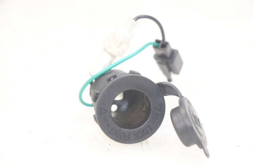 photo de AANSTEKERAANSLUITING KYMCO AGILITY 16+ 4T 50 (2018 - 2023) - Andere kijkhoek