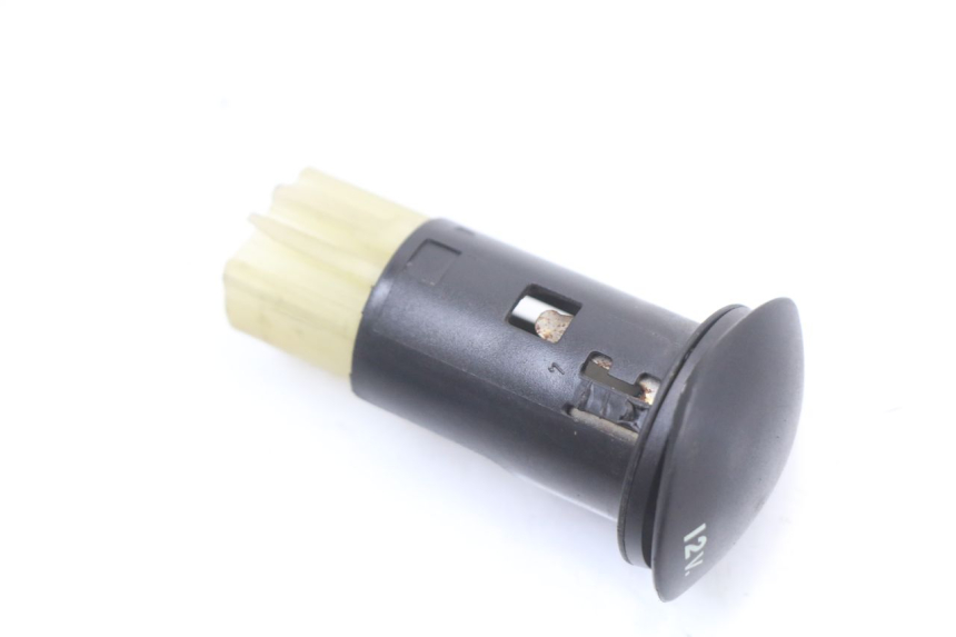 photo de SIGARETTENZIGARETTEN AANSTEKERDOOSJE PEUGEOT CITYSTAR 50 (2013 - 2017) - Technische close-up