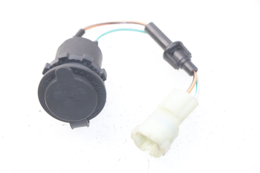 photo de AANSTEKERAANSLUITING KYMCO DINK STREET 125 (2009 - 2014) - Andere kijkhoek