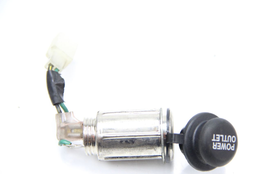 photo de SIGARETTENZIGARETTEN AANSTEKERDOOSJE HONDA FES PANTHEON 125 (2003 - 2007) - Hoofdaanzicht