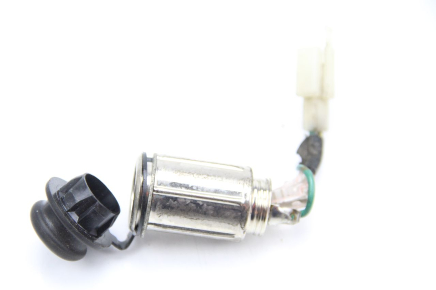 photo de SIGARETTENZIGARETTEN AANSTEKERDOOSJE HONDA FES PANTHEON 125 (2003 - 2007) - Zoom op gebruiksstaat