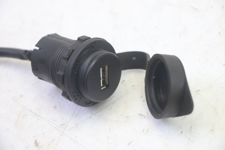 photo de AANSTEKERAANSLUITING SYM FIDDLE 3 III 125 (2014 - 2020) - Detail van het onderdeel